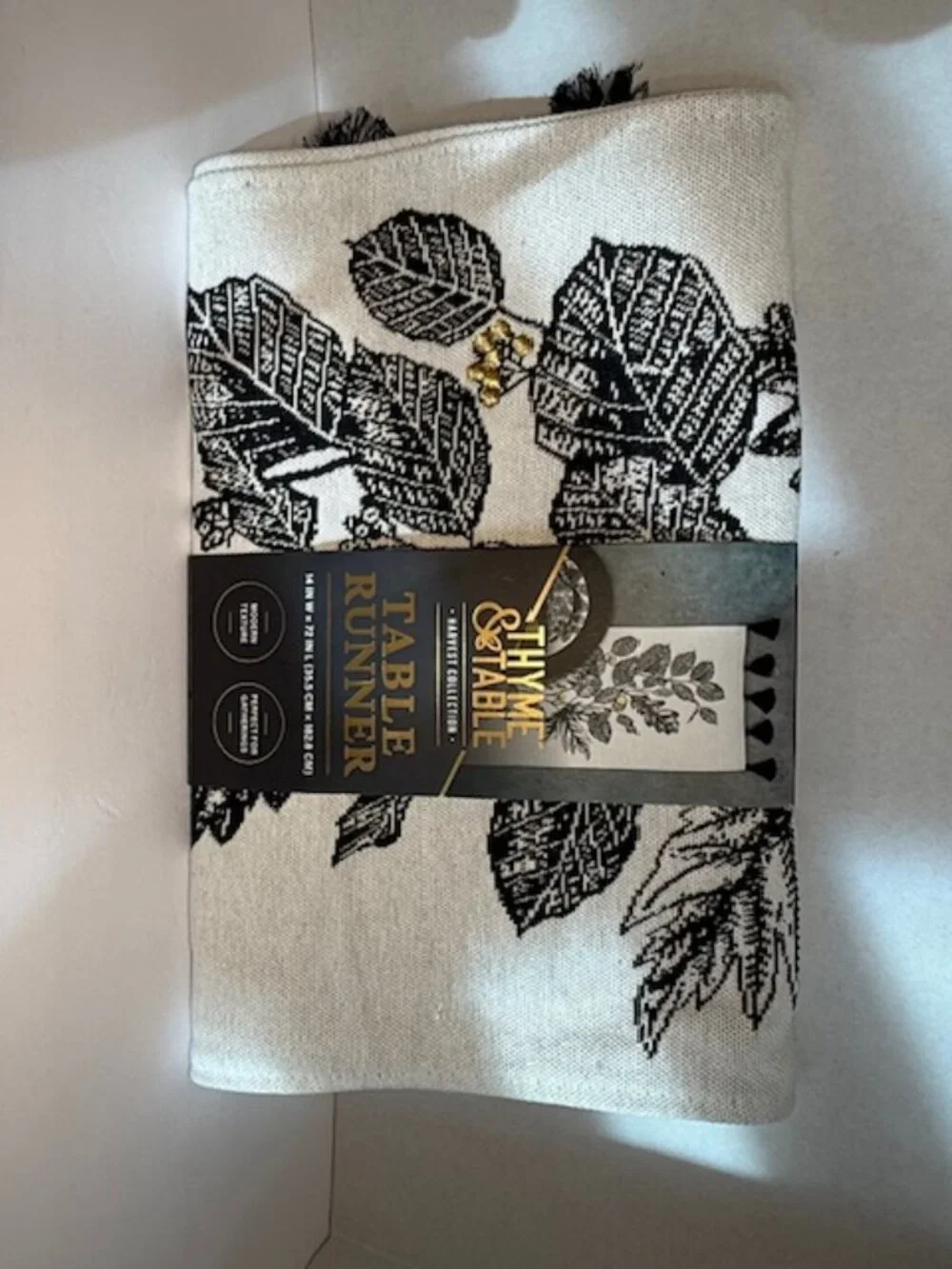 Thyme & Table Brand Table Decor Set- 8 Placemats, 8 Napkins, 1 Table Runner NWT